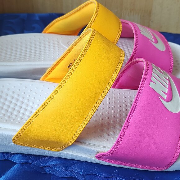 Nike Benassi duo Ultra Slide, women's metallic summit white - Picture 2 of 5